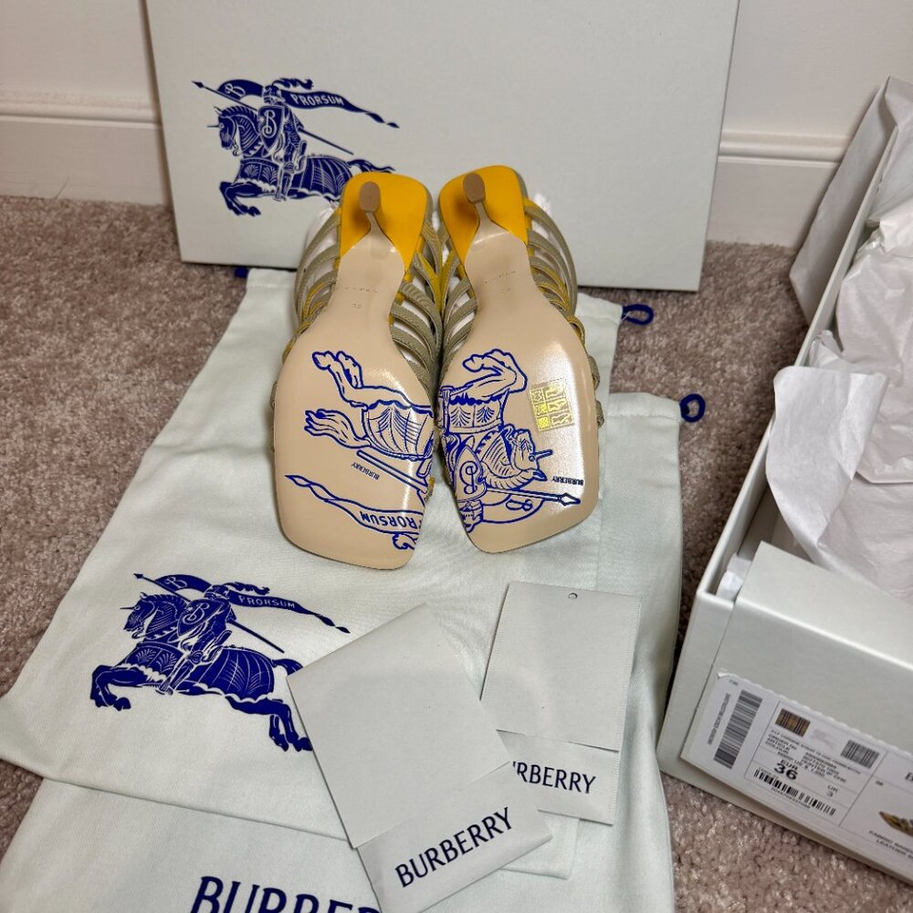 $750 off Burberry Carmine Strap Check Strappy Open Toe Kitten Heel Sandals - Picture 2 of 4
